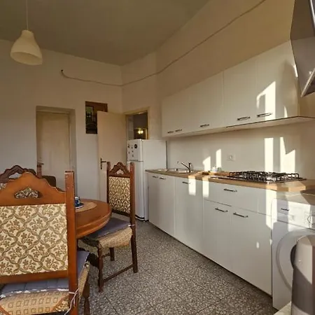 Bilocale In Centro Ischia *